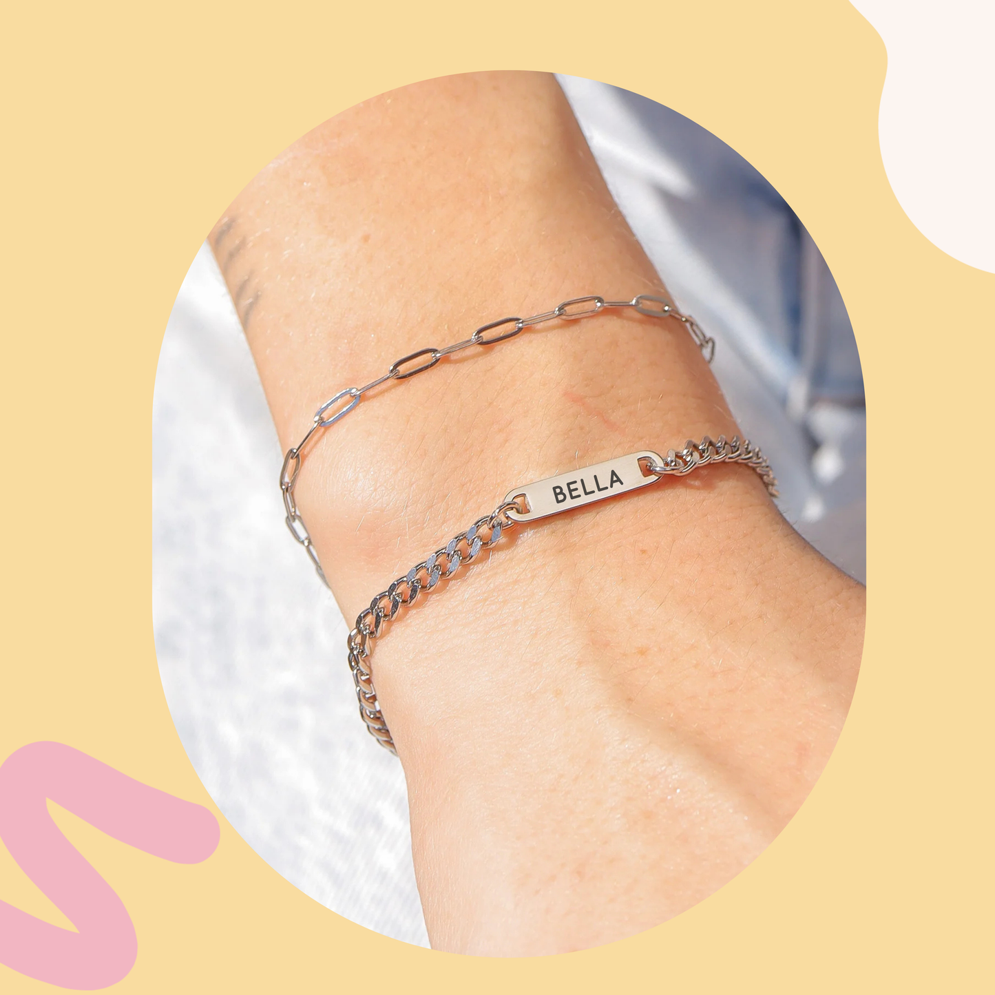 Elegant engraved bar bracelet with personalized touch in Port St. Lucie. 